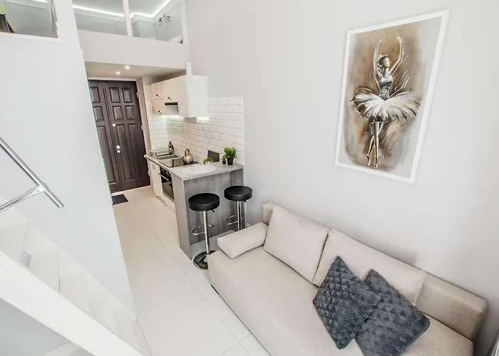 Lumina 2-level Near Fabryczna Lejlighed